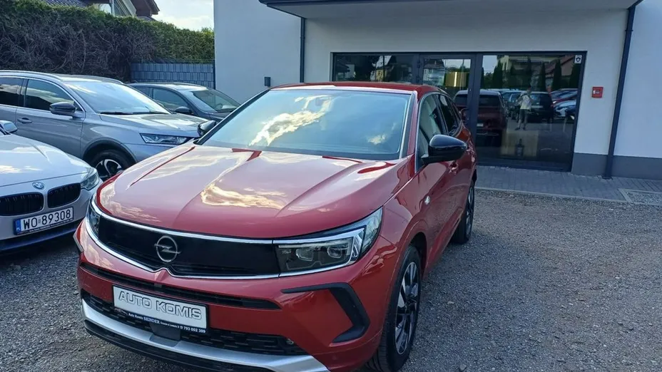 OPEL Grandland X -