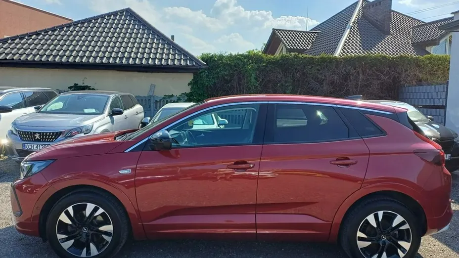 OPEL Grandland X -