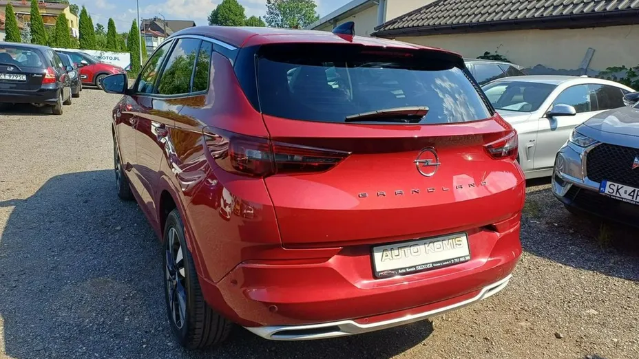 OPEL Grandland X -