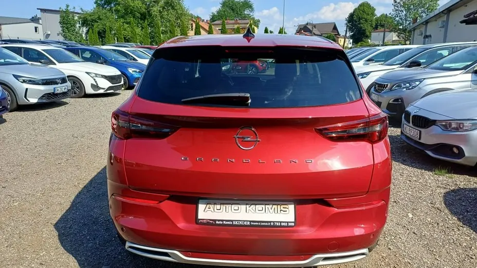 OPEL Grandland X -