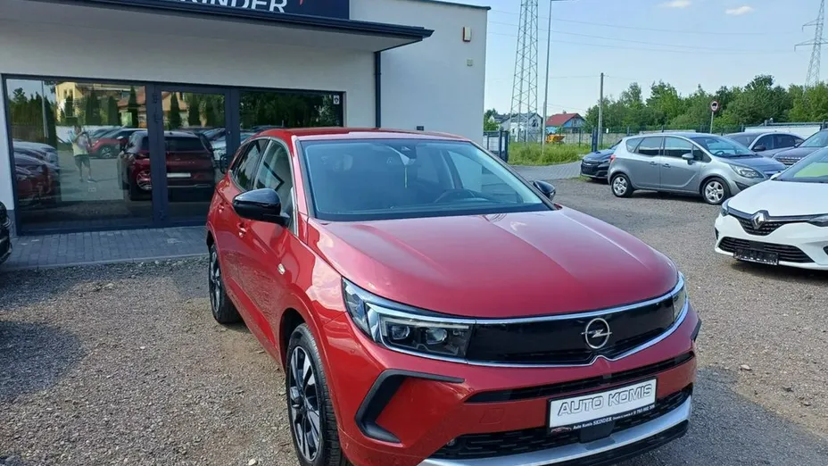 OPEL Grandland X -