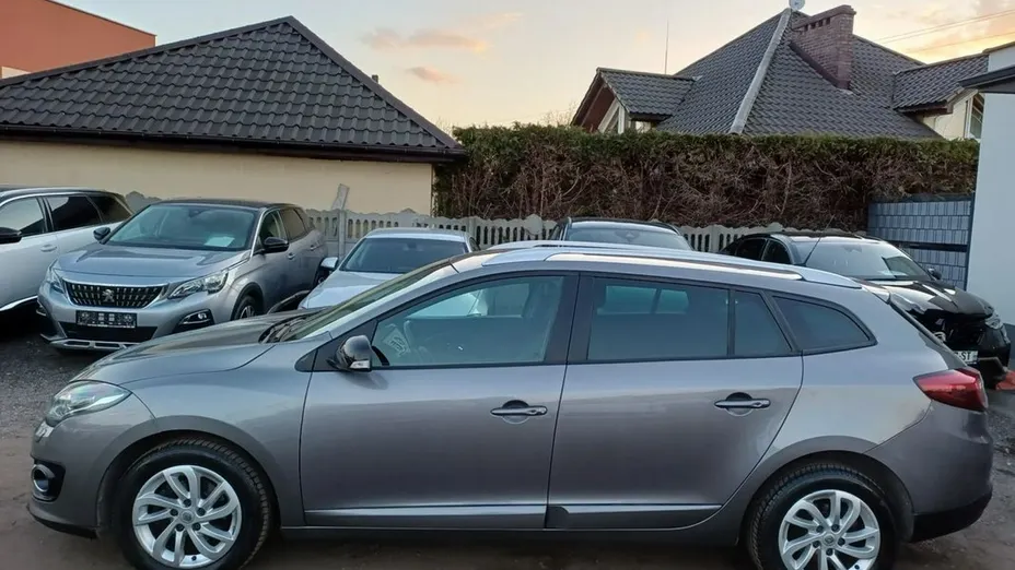 RENAULT Megane -