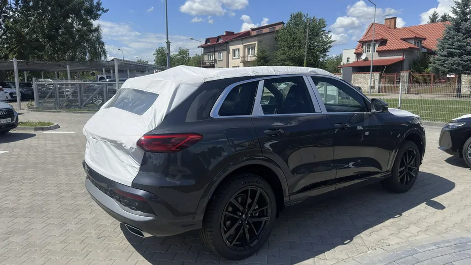 AUDI Q5 -