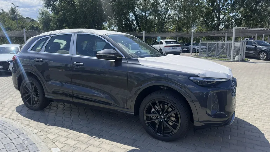 AUDI Q5 -