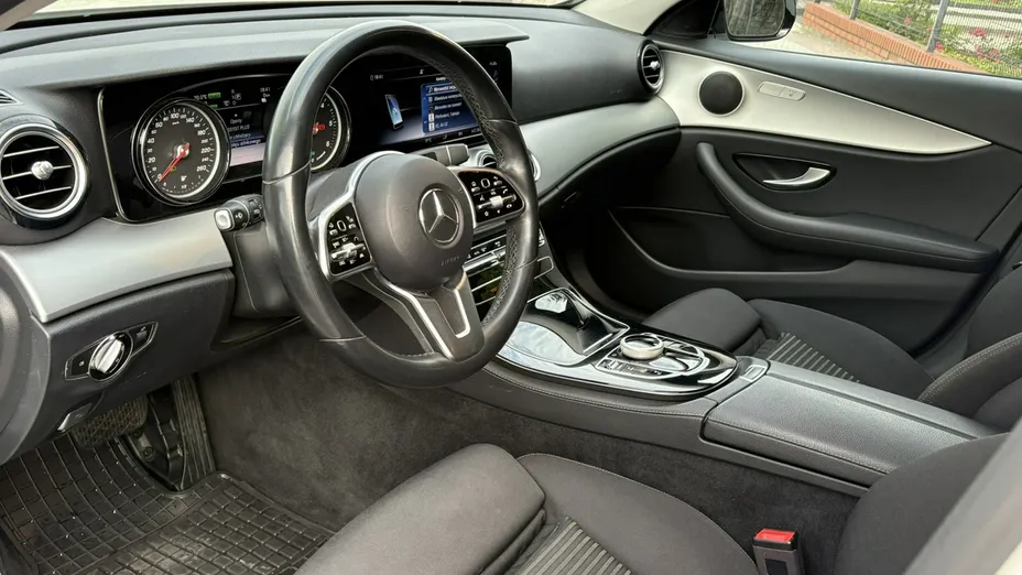 MERCEDES-BENZ E Klasa -
