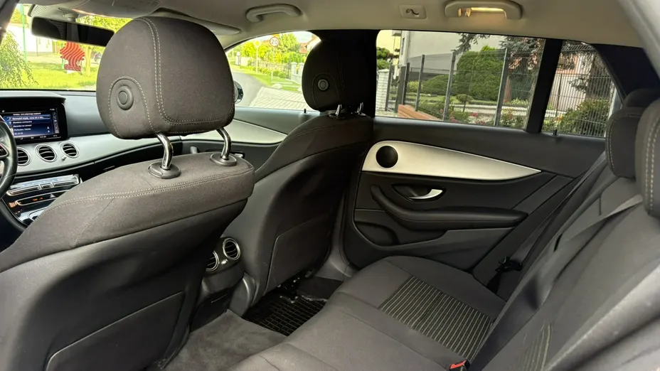 MERCEDES-BENZ E Klasa -