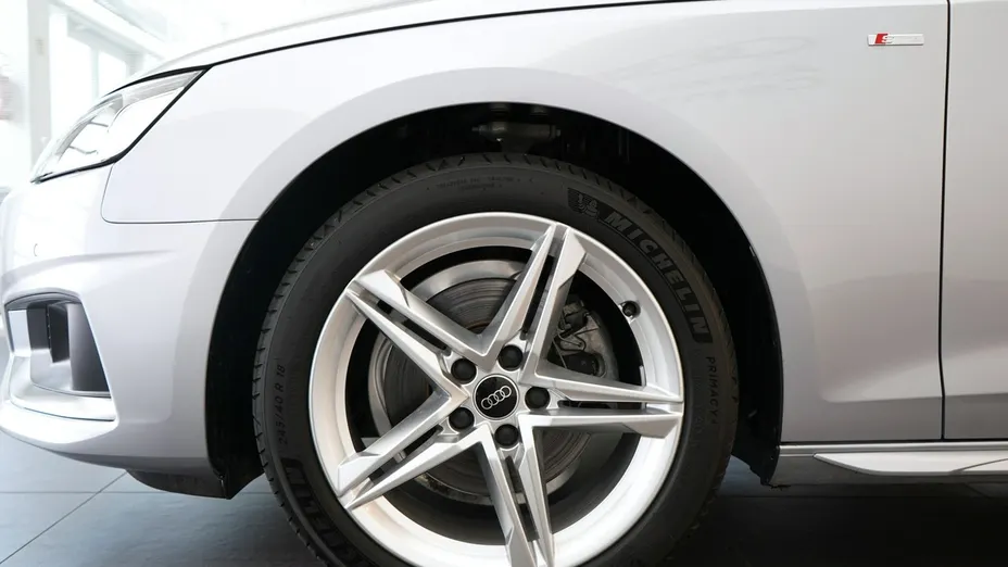 AUDI A4 Avant -