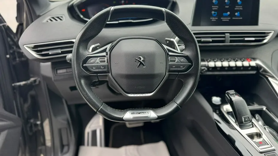 PEUGEOT 5008 -