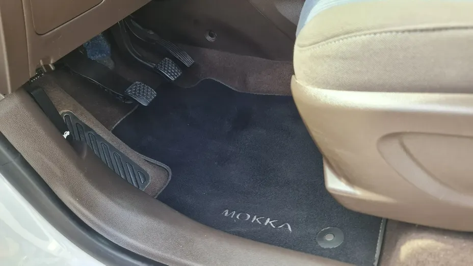 OPEL Mokka -