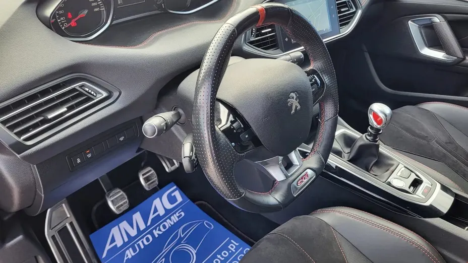 PEUGEOT 308 -