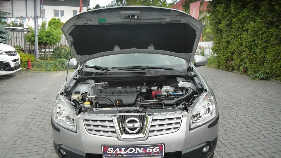 NISSAN Qashqai -