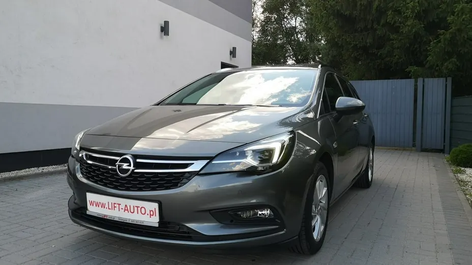 OPEL Astra -