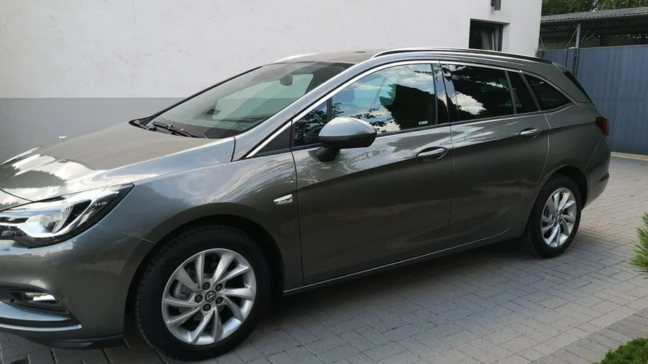 OPEL Astra -