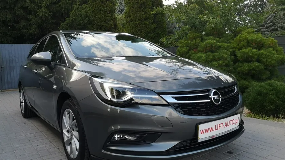 OPEL Astra -