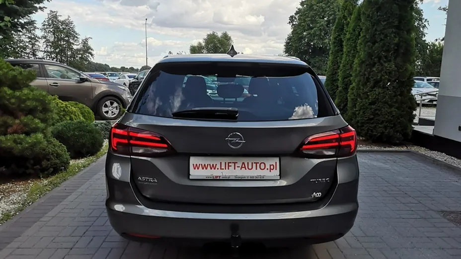OPEL Astra -