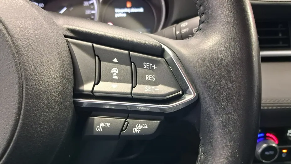 MAZDA 6 -