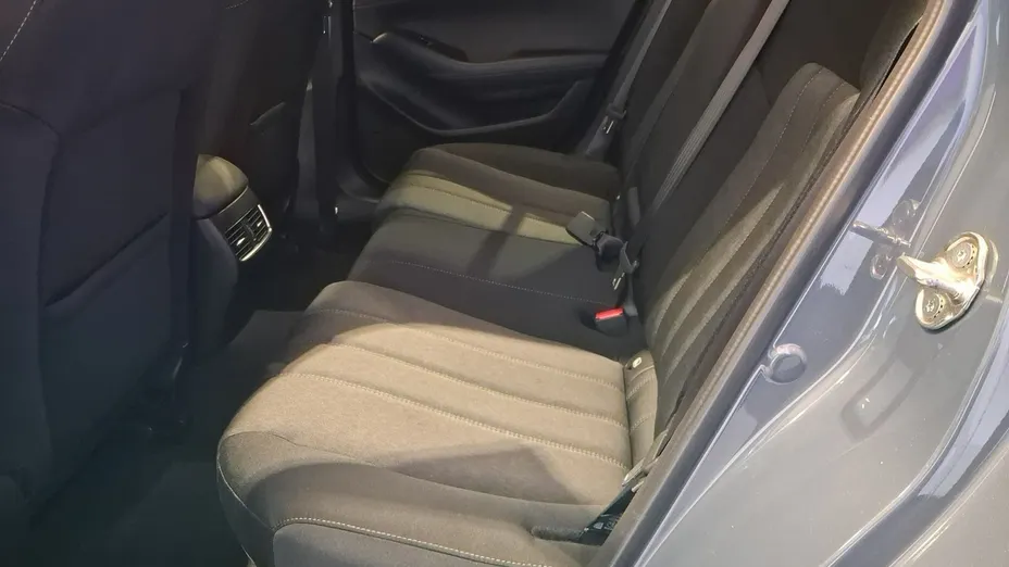 MAZDA 6 -
