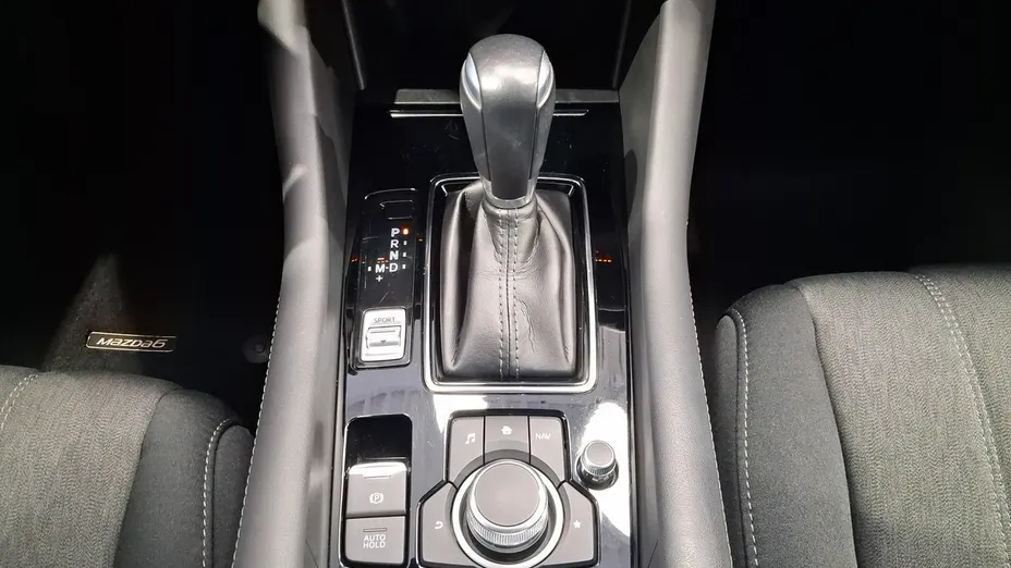 MAZDA 6 -