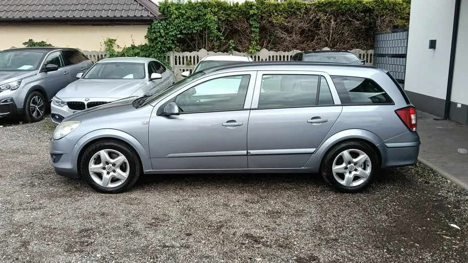 OPEL Astra -