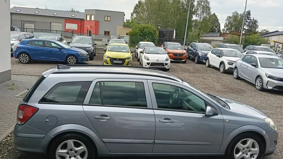 OPEL Astra -