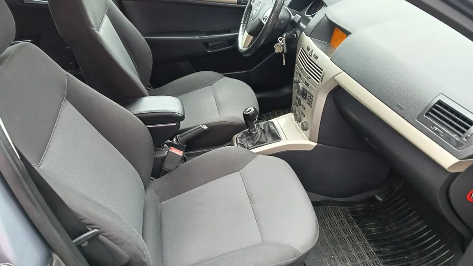 OPEL Astra -
