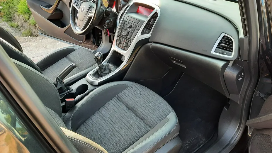OPEL Astra -