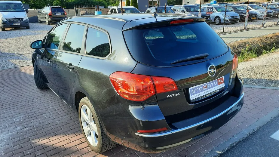 OPEL Astra -