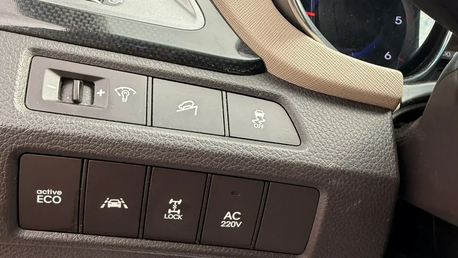HYUNDAI Santa Fe -