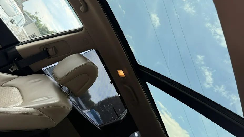 HYUNDAI Santa Fe -
