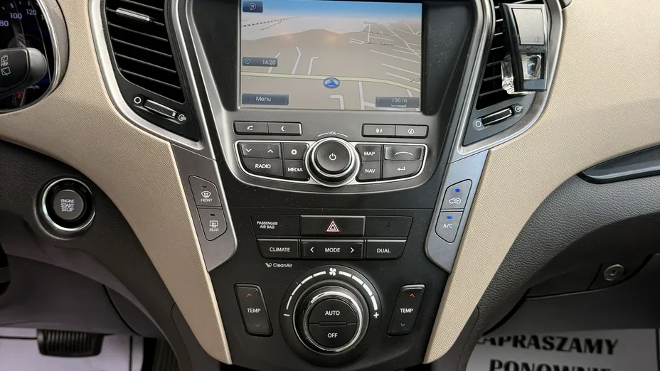 HYUNDAI Santa Fe -