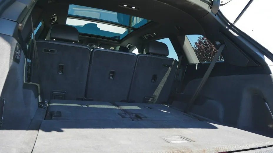 AUDI Q7 -