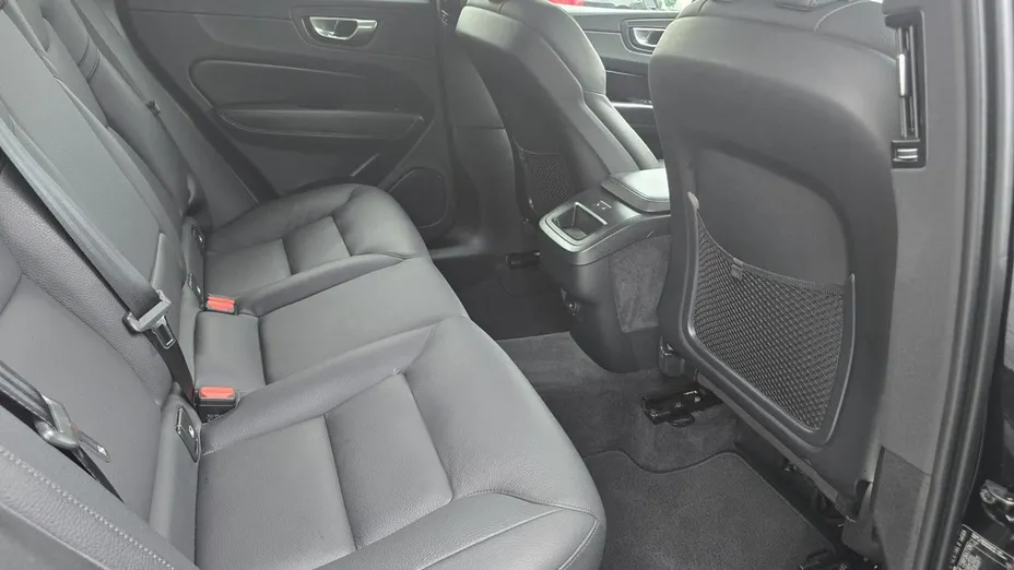 VOLVO XC60 -