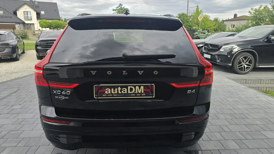 VOLVO XC60 -