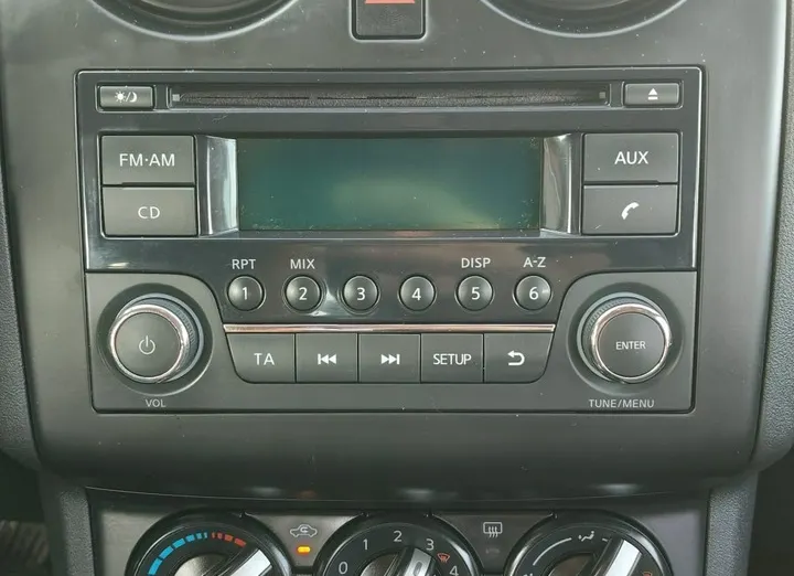 NISSAN Qashqai -