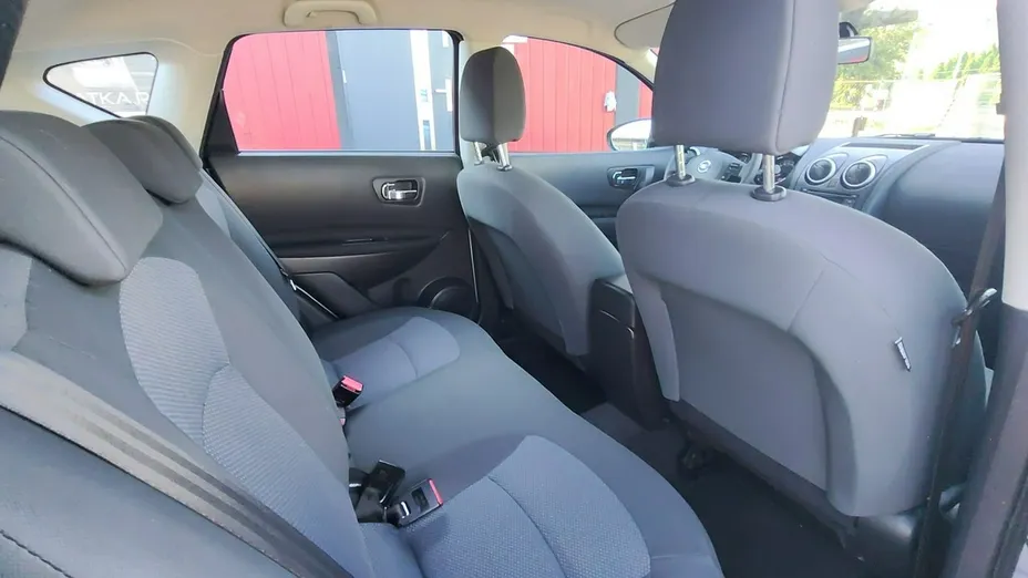 NISSAN Qashqai -
