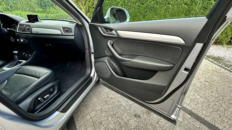 AUDI Q3 -