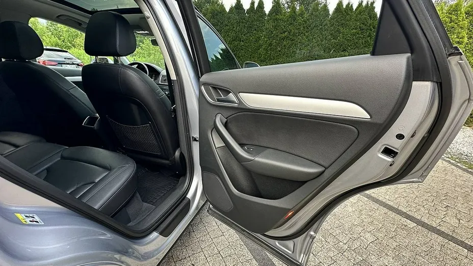 AUDI Q3 -