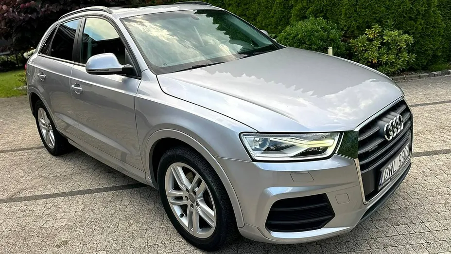 AUDI Q3 -