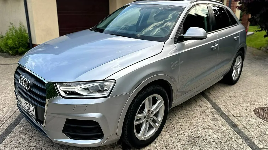 AUDI Q3 -