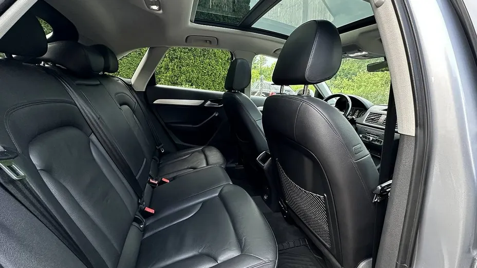 AUDI Q3 -