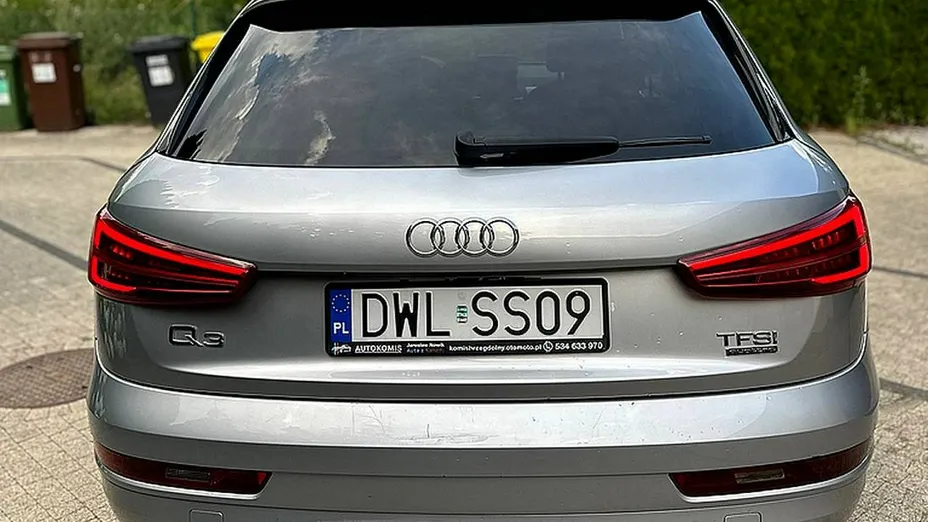 AUDI Q3 -
