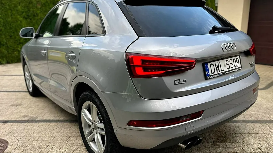 AUDI Q3 -