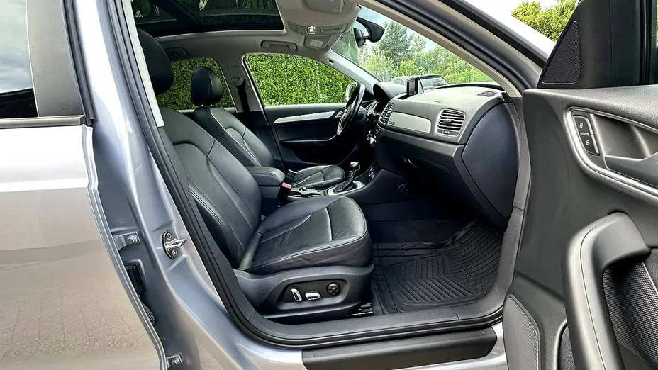 AUDI Q3 -