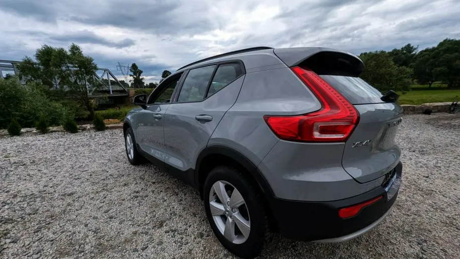 VOLVO XC40 -