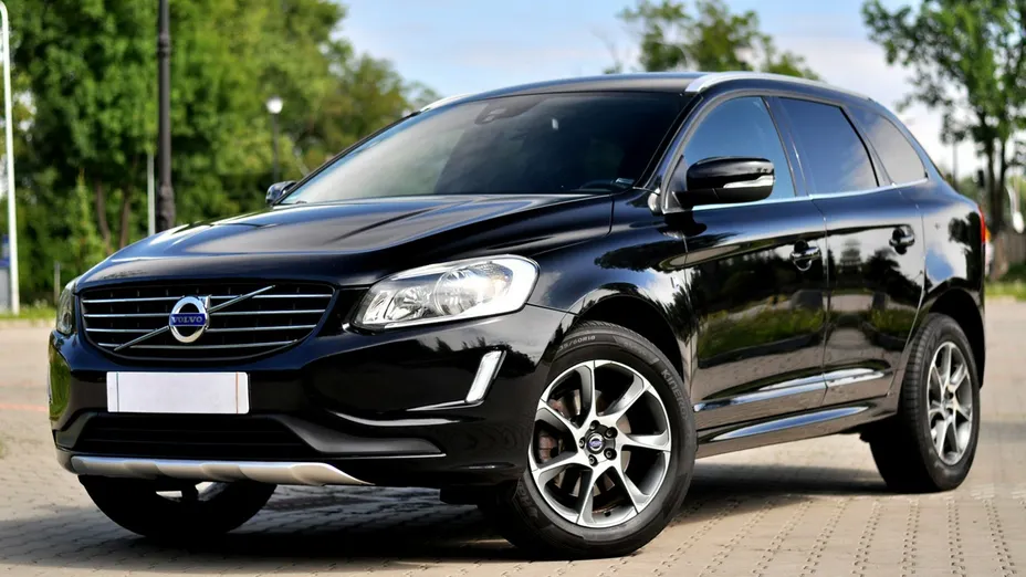 VOLVO XC60 -