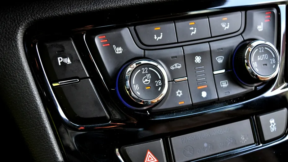 OPEL Mokka -