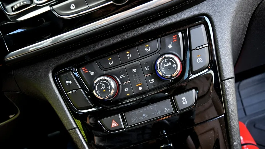 OPEL Mokka -