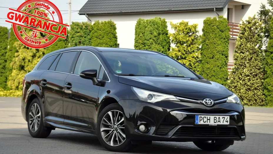 TOYOTA Avensis -