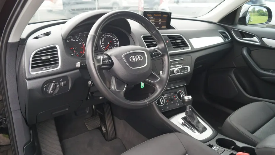 AUDI Q3 -