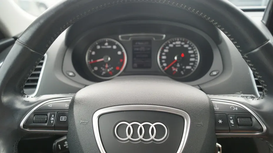 AUDI Q3 -
